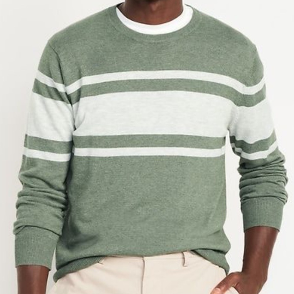 NWT Old Navy Sweater. Olive Green Striped. Large